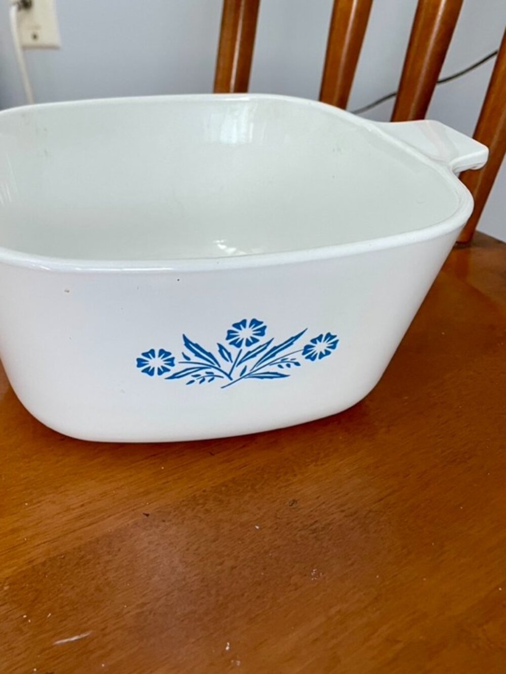Corningware casserole dish